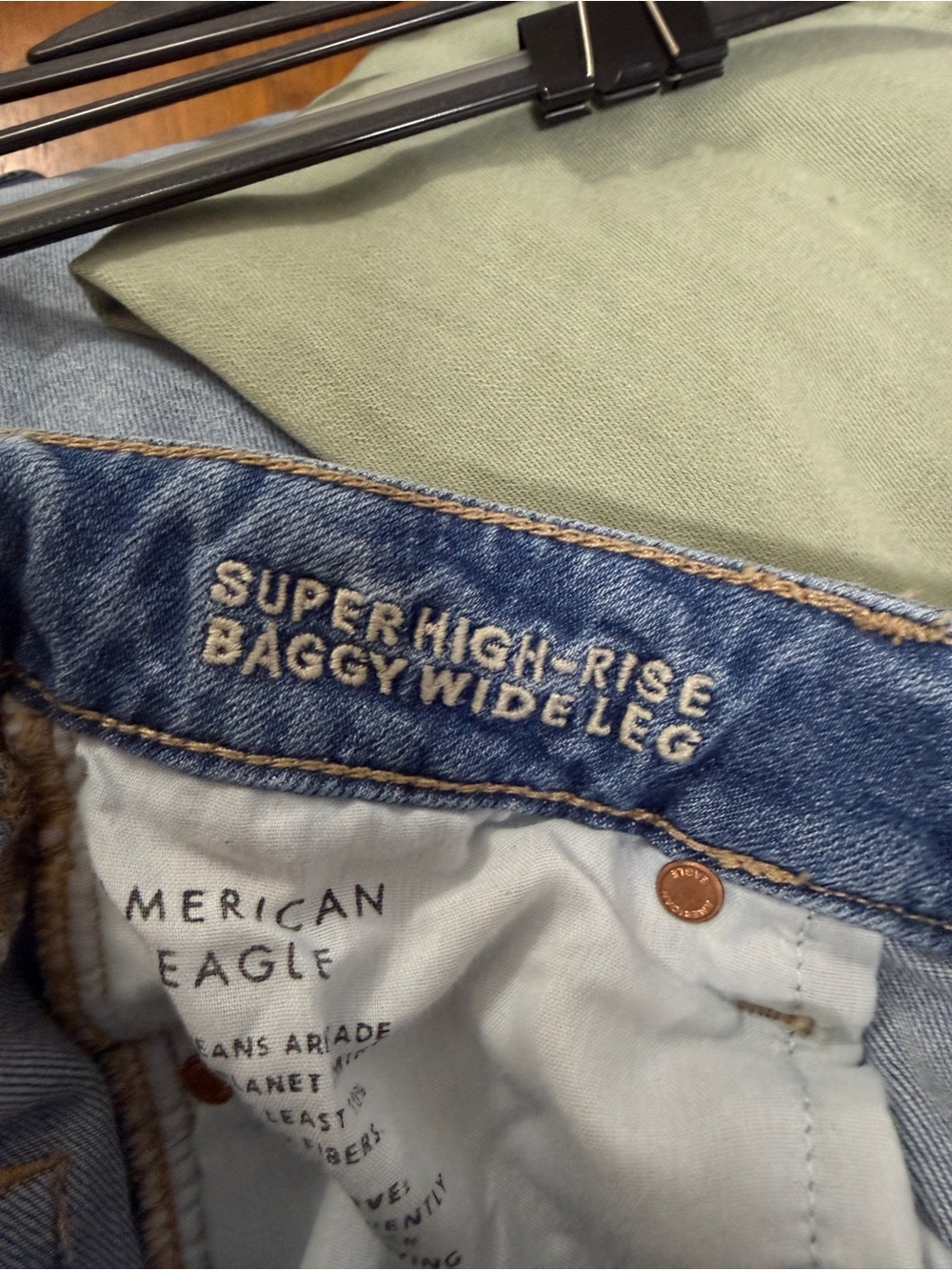 American Eagle Outfitters Light Blue Wide-Leg Jeans - Picture 4 of 5